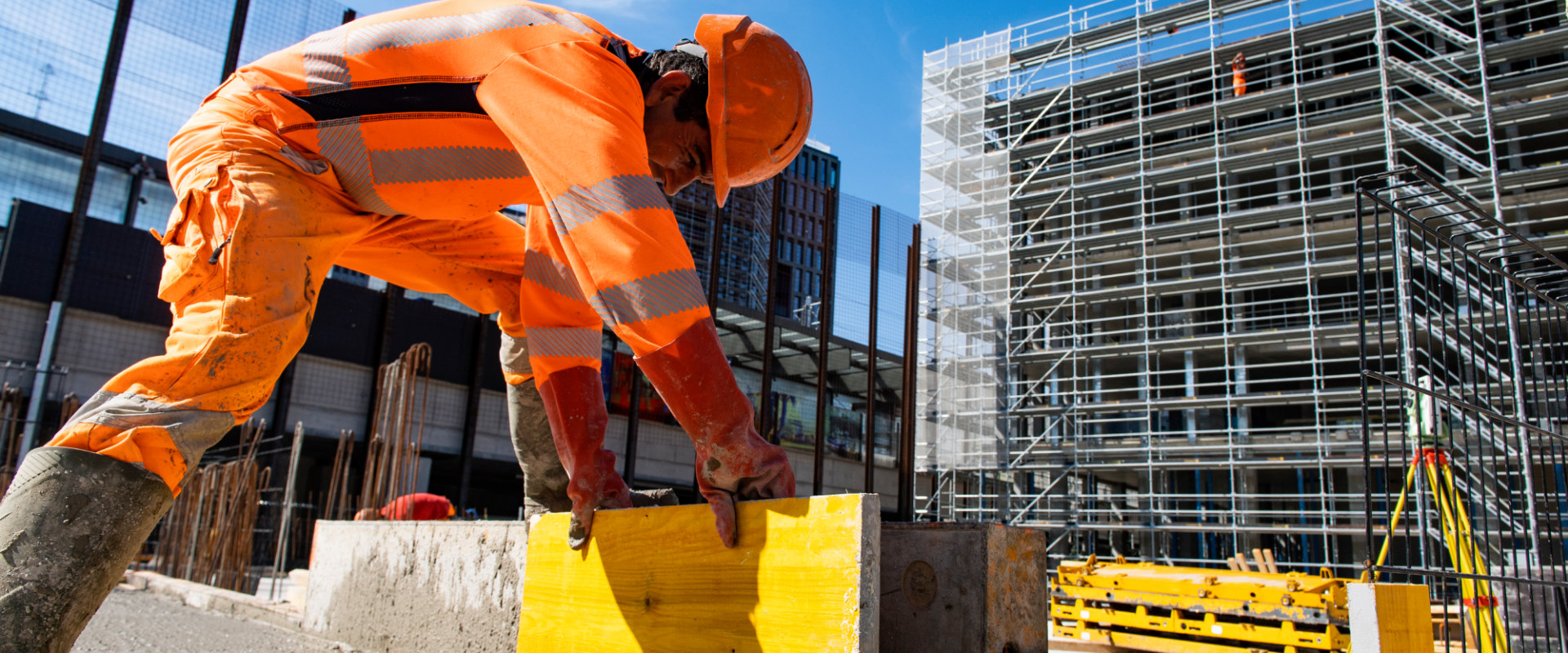 La crescente domanda di lavoratori edili